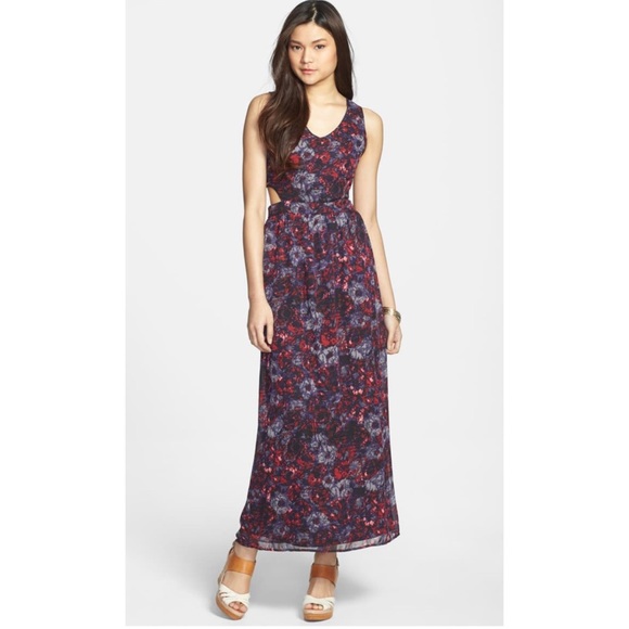 🌺Floral Print Side Cutout Maxi Dress🌺 - Picture 3 of 8